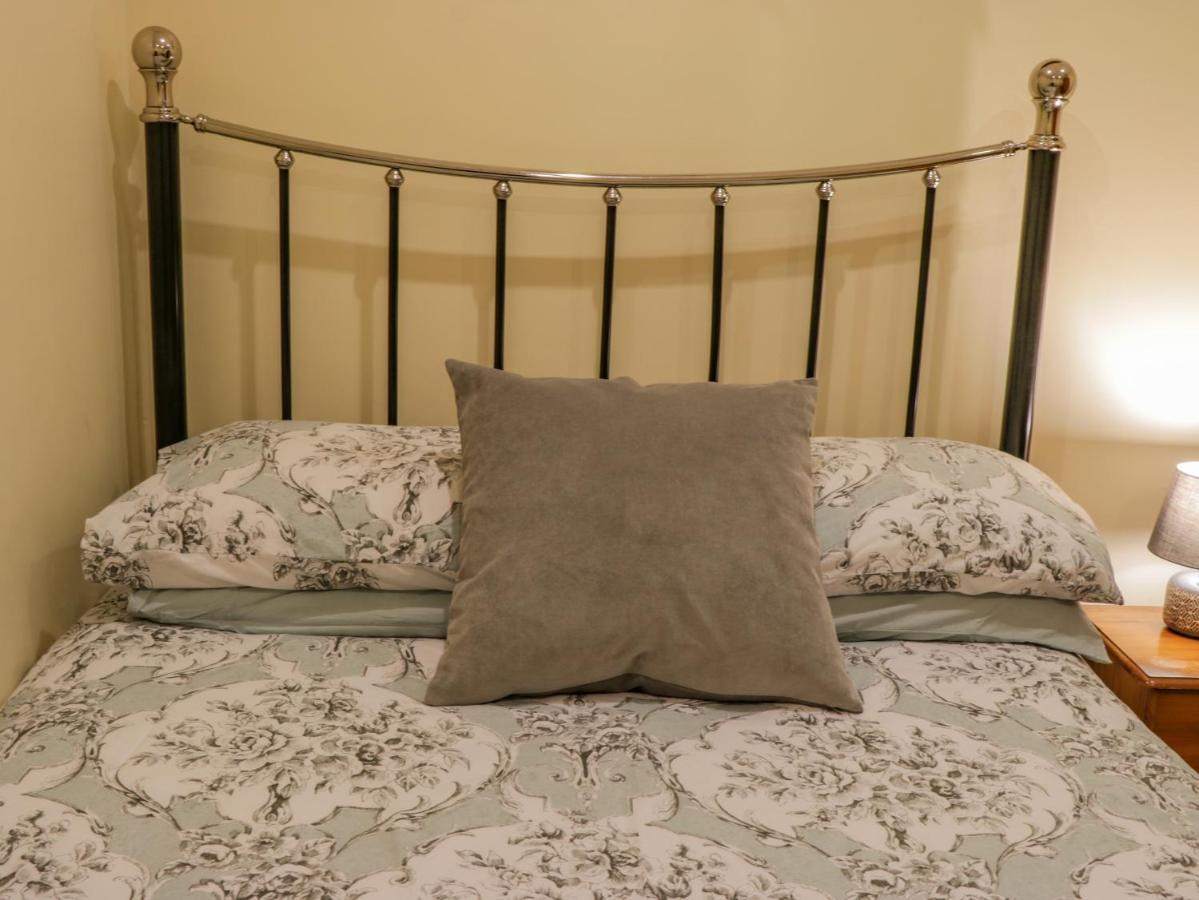Apartment 6 Γουίτμπι Εξωτερικό φωτογραφία