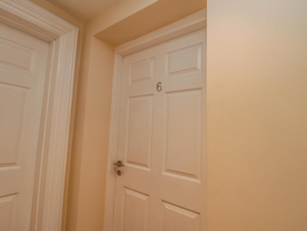 Apartment 6 Γουίτμπι Εξωτερικό φωτογραφία
